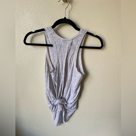 Lululemon Women’s All Tied Up Tank in Light Grey Fit S Open Back Athletic Top - Picture 4 of 7